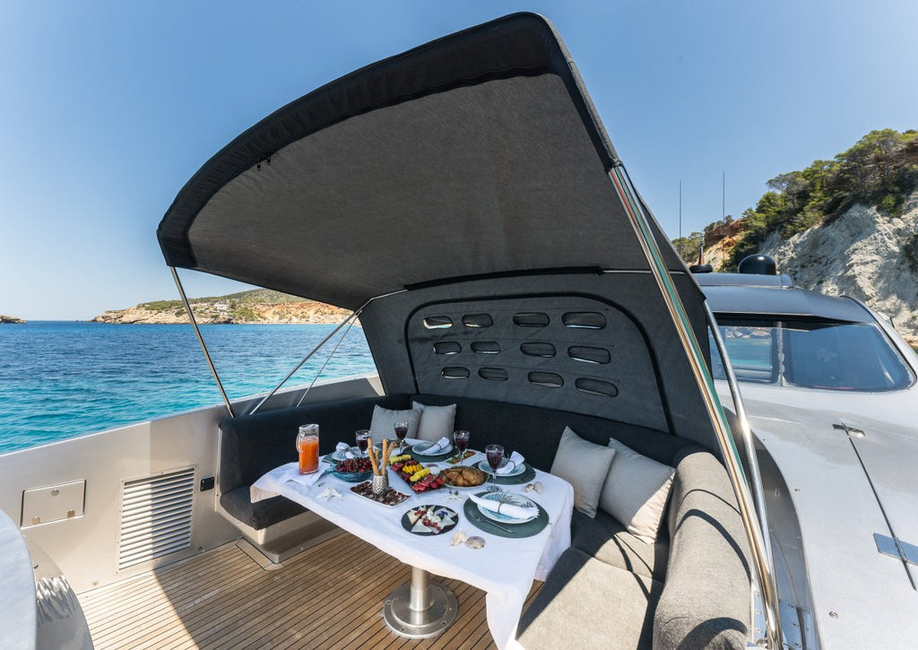 Pershing 90