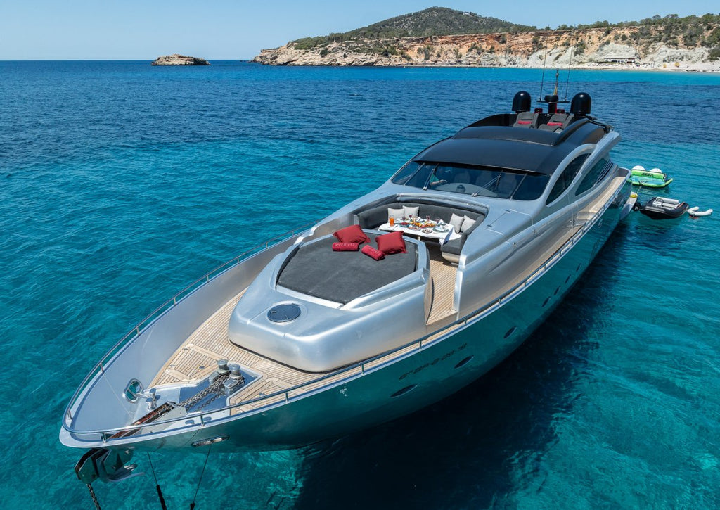 Pershing 90
