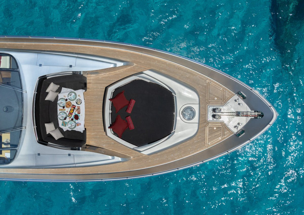 Pershing 90